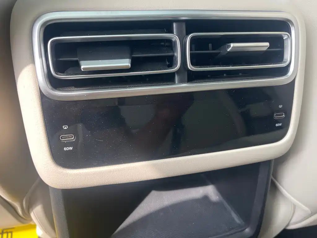 Li Auto Li L6 — миниатюра 17