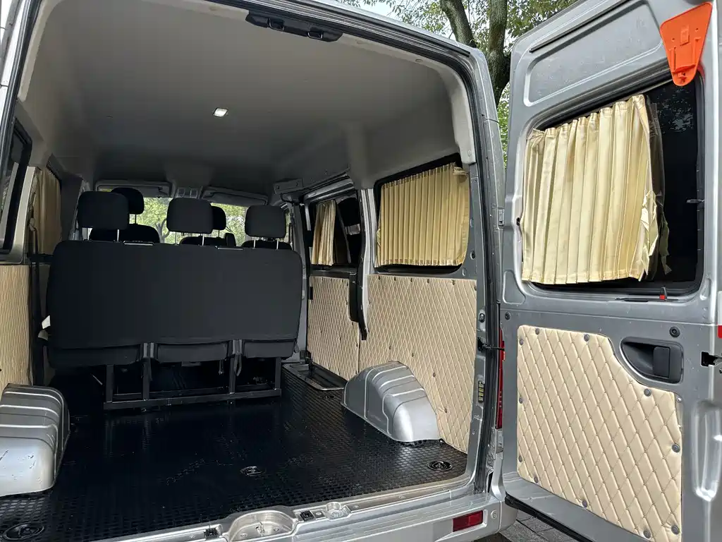 MAXUS V80 — миниатюра 11