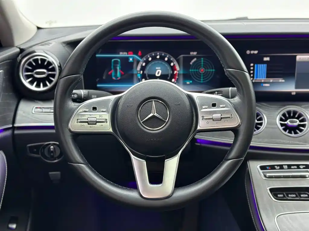 Mercedes-Benz CLS — миниатюра 11