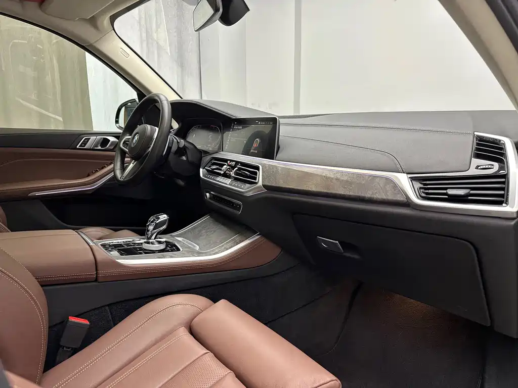 BMW X5 (Import) — миниатюра 27