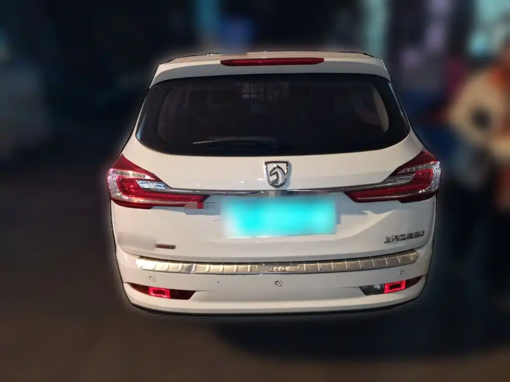 Baojun 310W — миниатюра 5