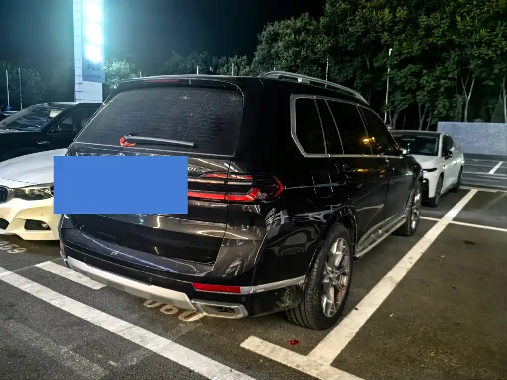 BMW X7 — миниатюра 7