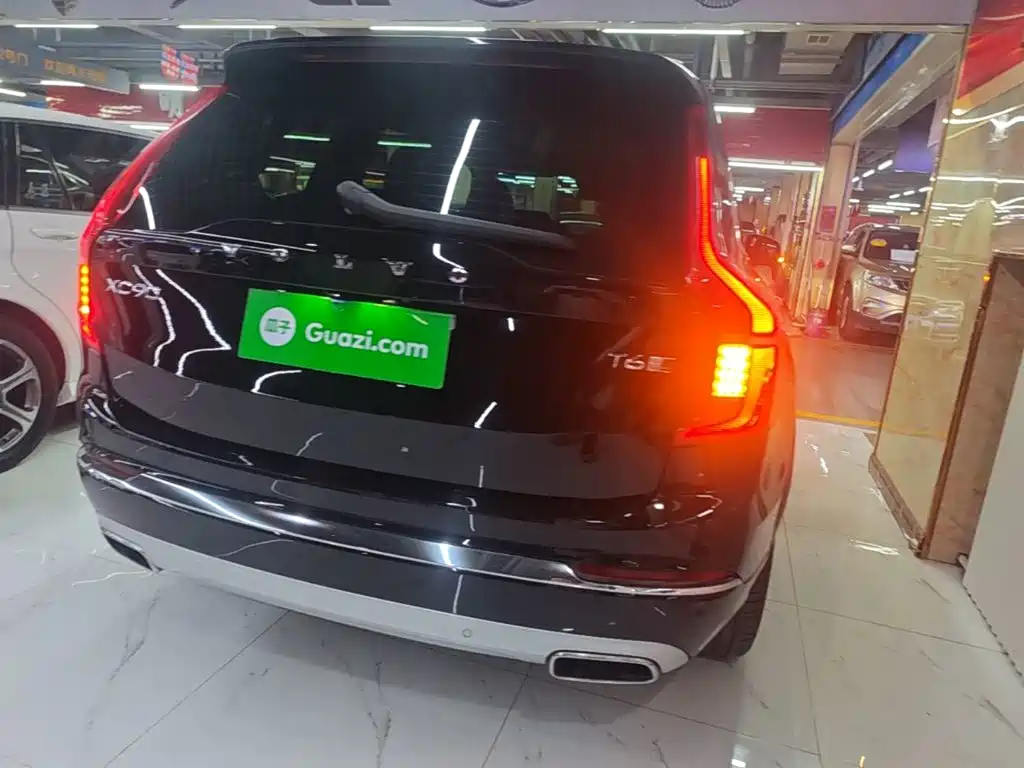 Volvo XC90 2020 T6 Luxury 7 мест