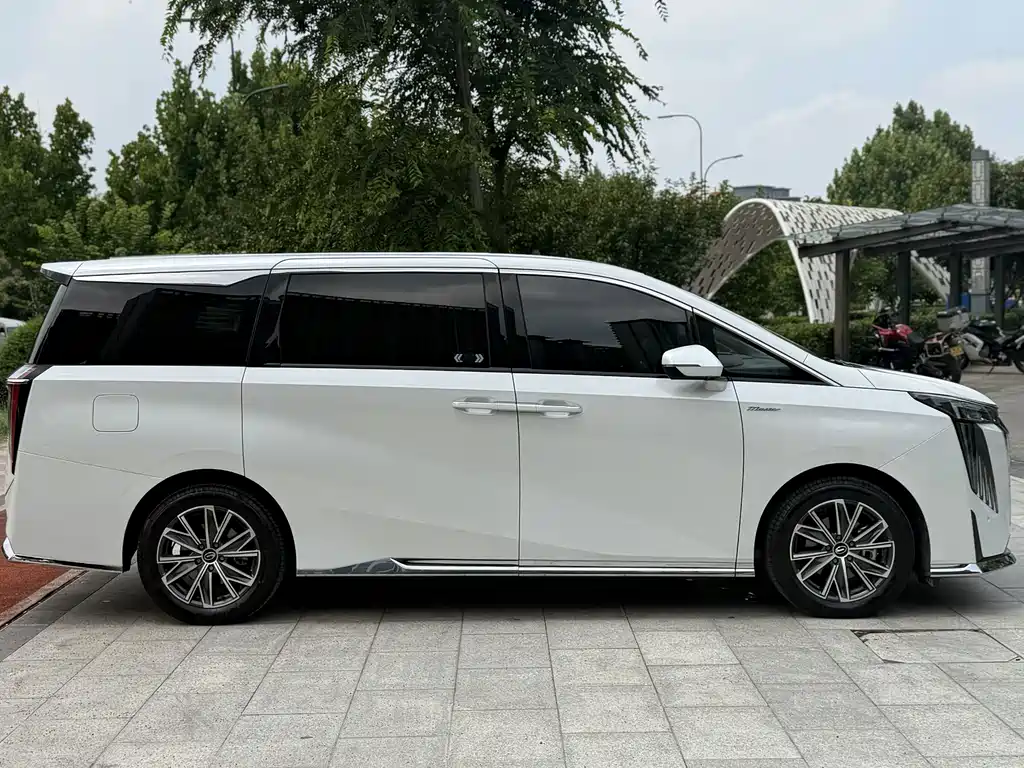 GAC Motor Trumpchi M8 — миниатюра 4