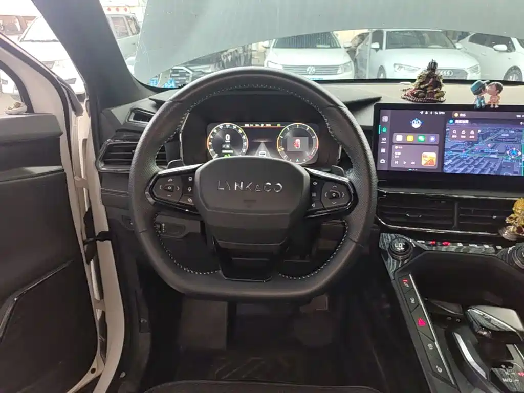 Lynk & Co 06 — миниатюра 11