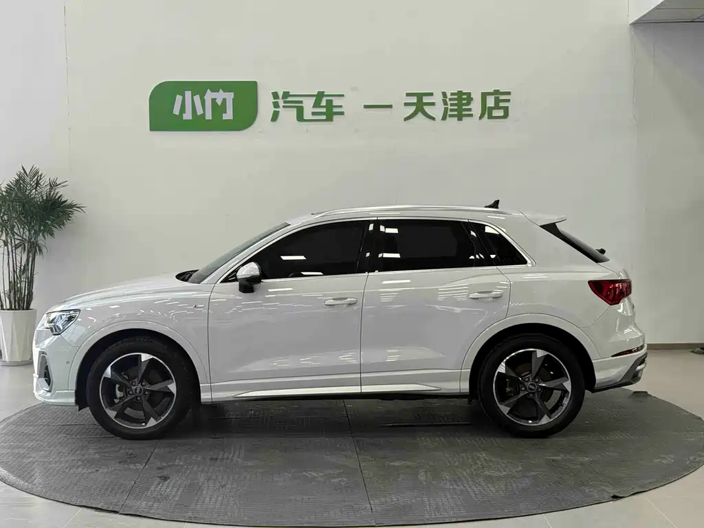 Audi Q3 — миниатюра 2