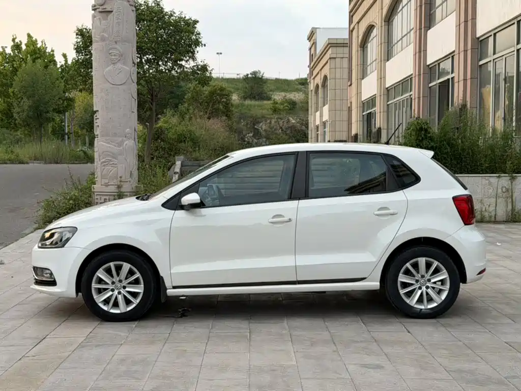 Volkswagen Polo — миниатюра 12