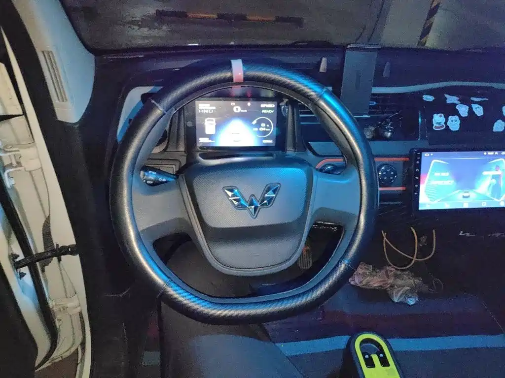 Wuling MINIEV — миниатюра 11