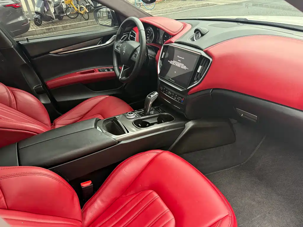 Maserati Ghibli — миниатюра 11