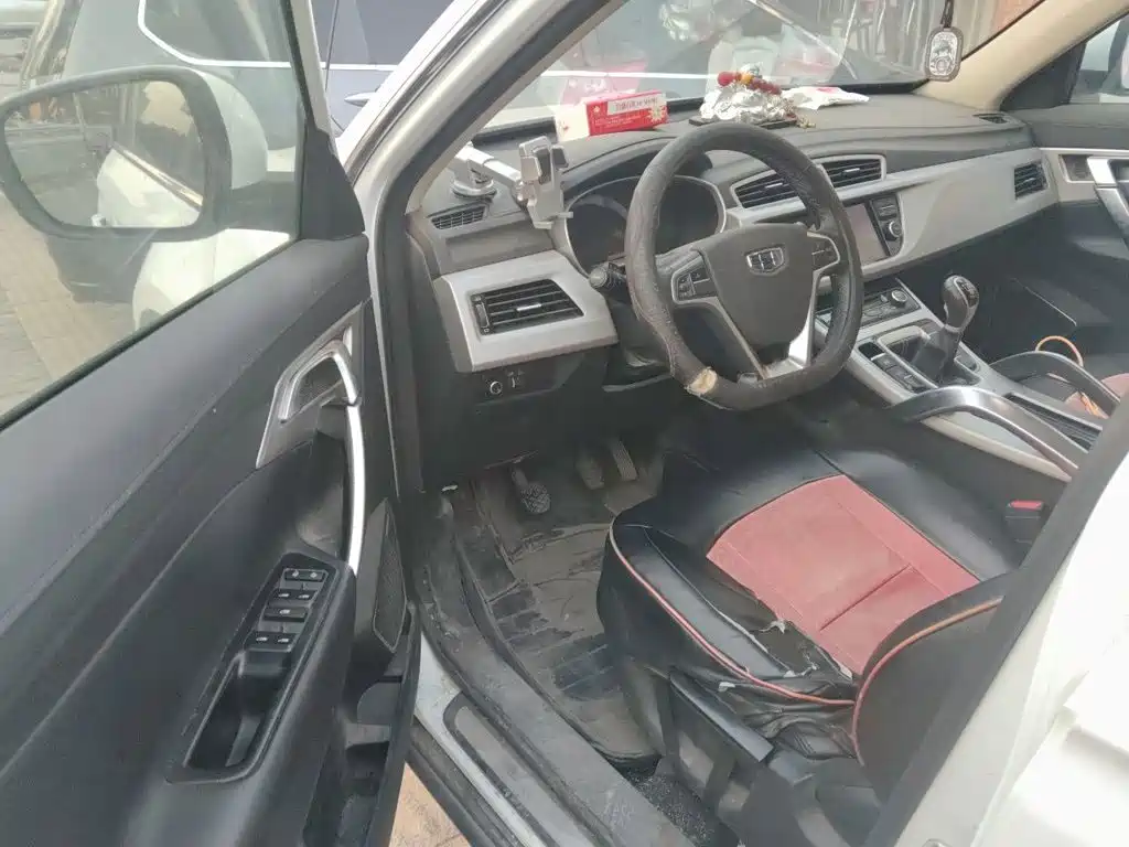 Geely Boyue — миниатюра 12