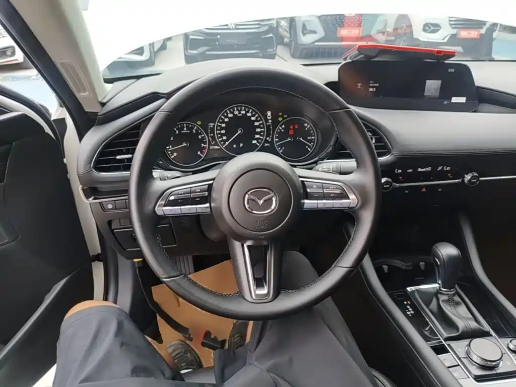 Mazda 3 Axela — миниатюра 11