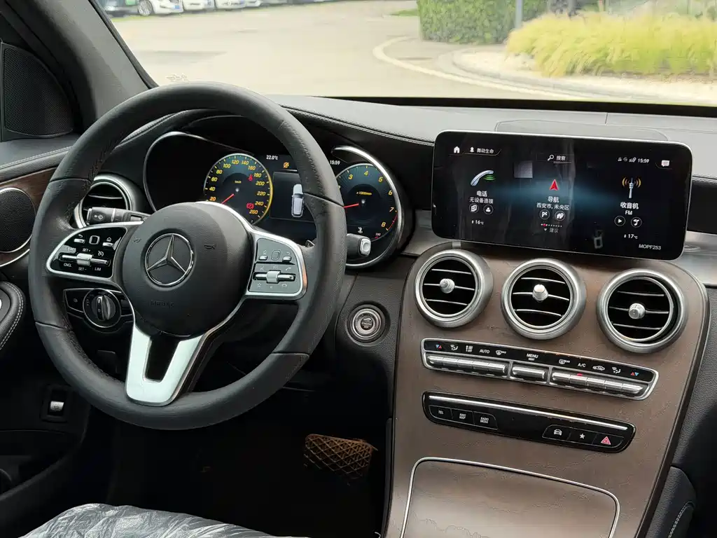 Mercedes-Benz GLC — миниатюра 25