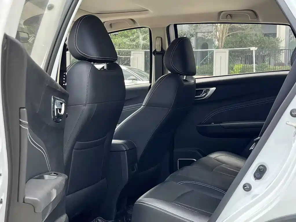 Geely Vision X3 — миниатюра 5