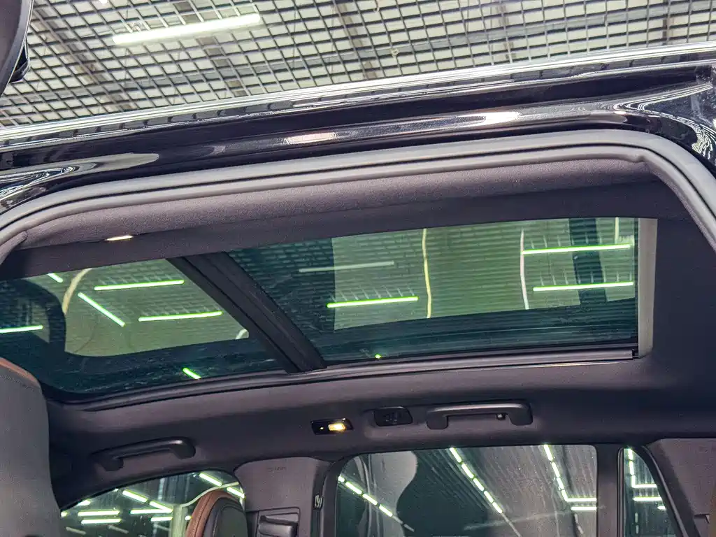 Volvo XC90 — миниатюра 15
