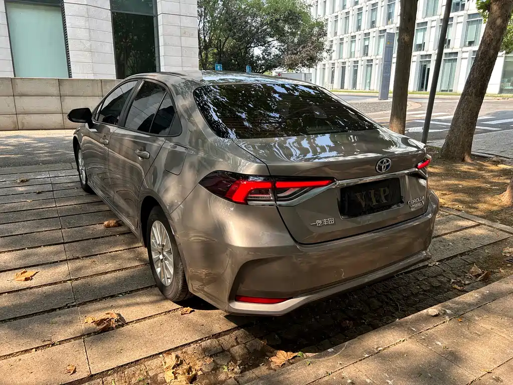 Toyota Corolla — миниатюра 6