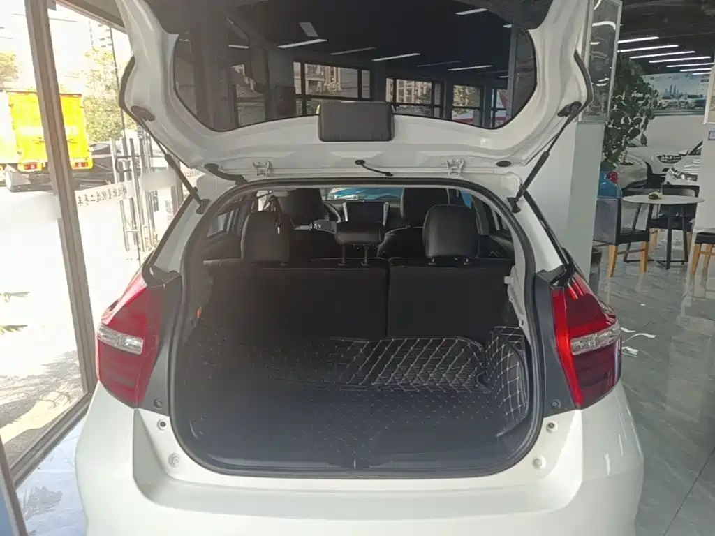 Toyota Vios FS — миниатюра 19