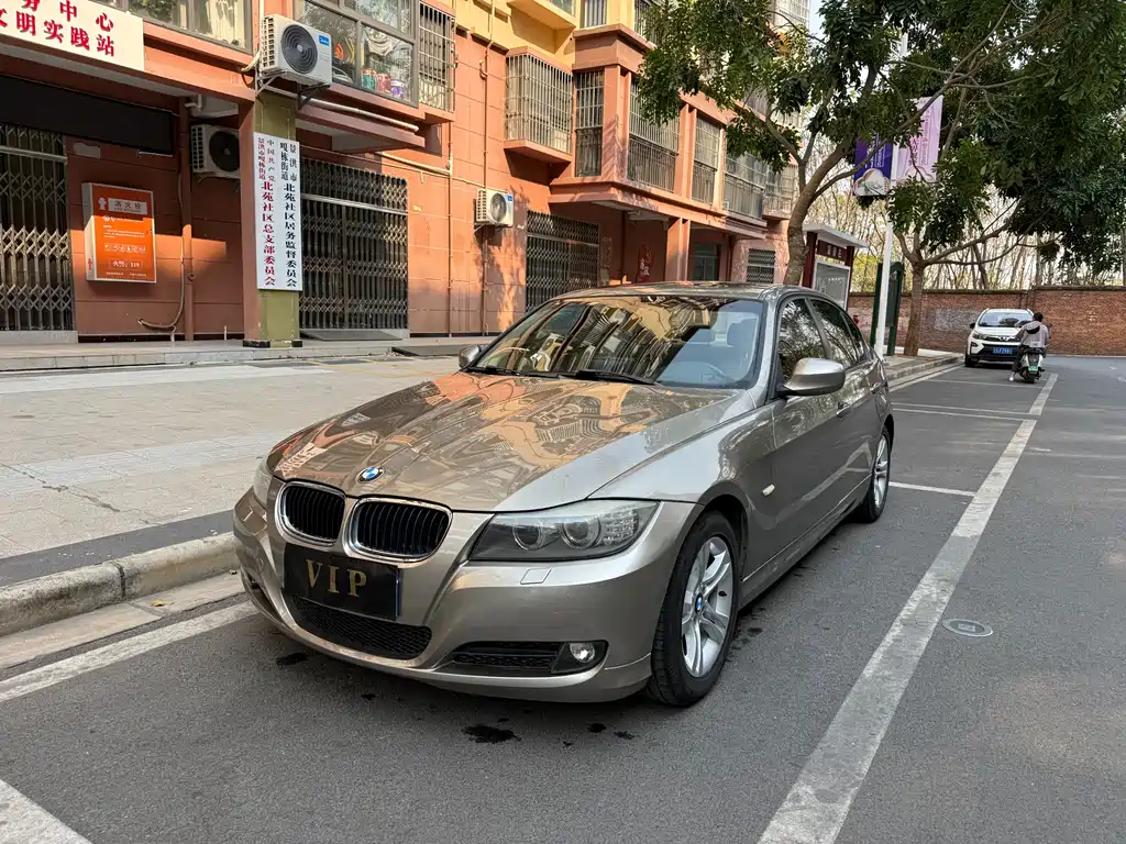 BMW 3 Series 2011