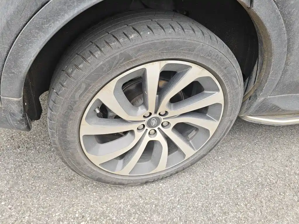 Land Rover Discovery Sport — миниатюра 8