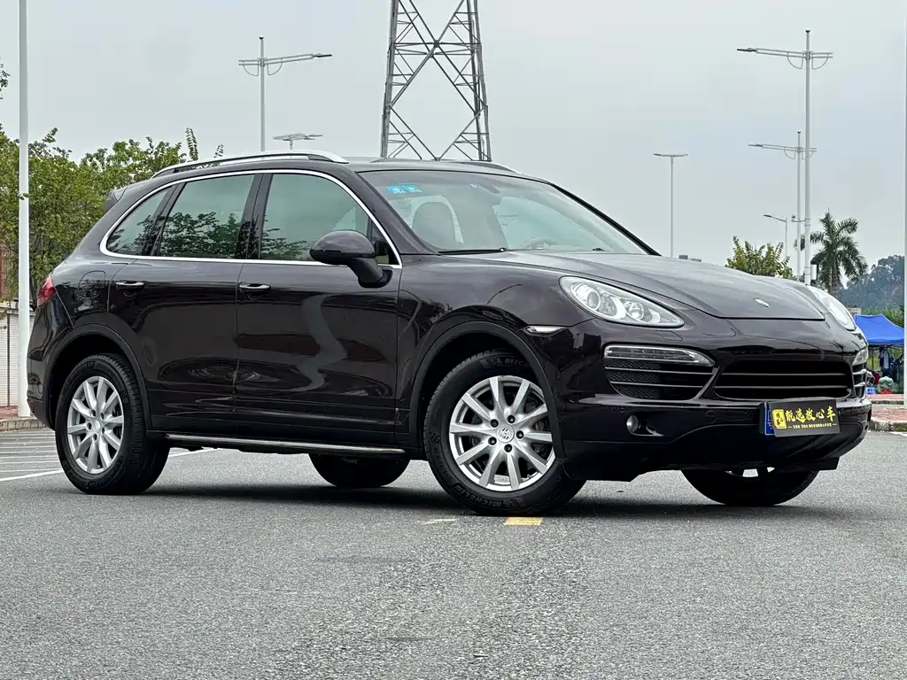 Porsche Cayenne — миниатюра 3