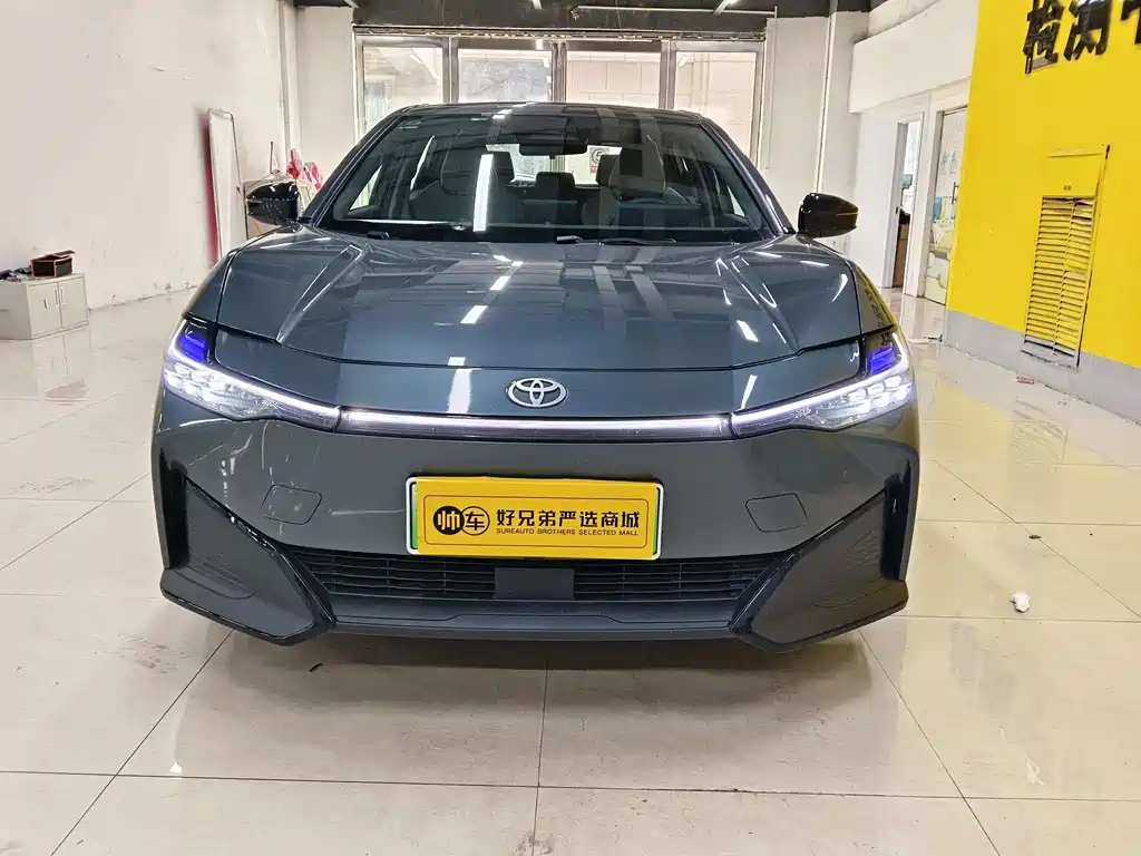 Toyota bZ3 — миниатюра 2