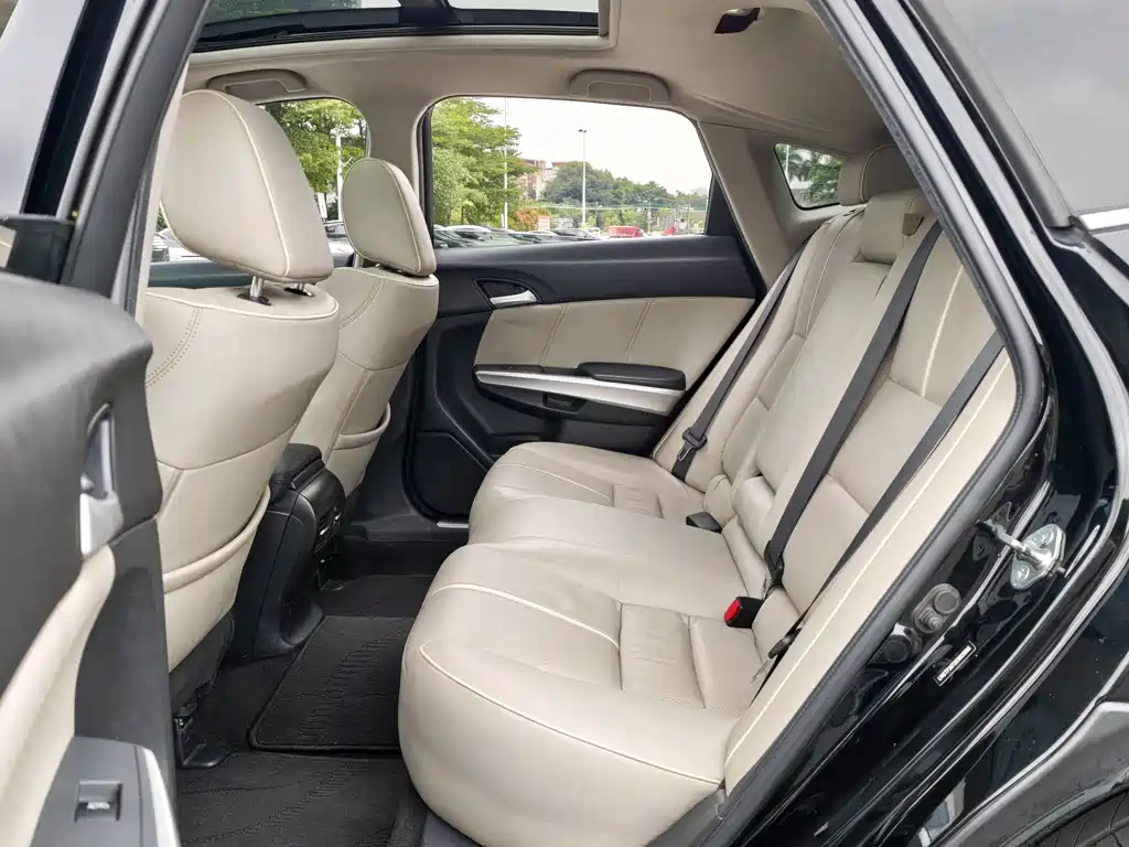 Honda Crosstour — миниатюра 7