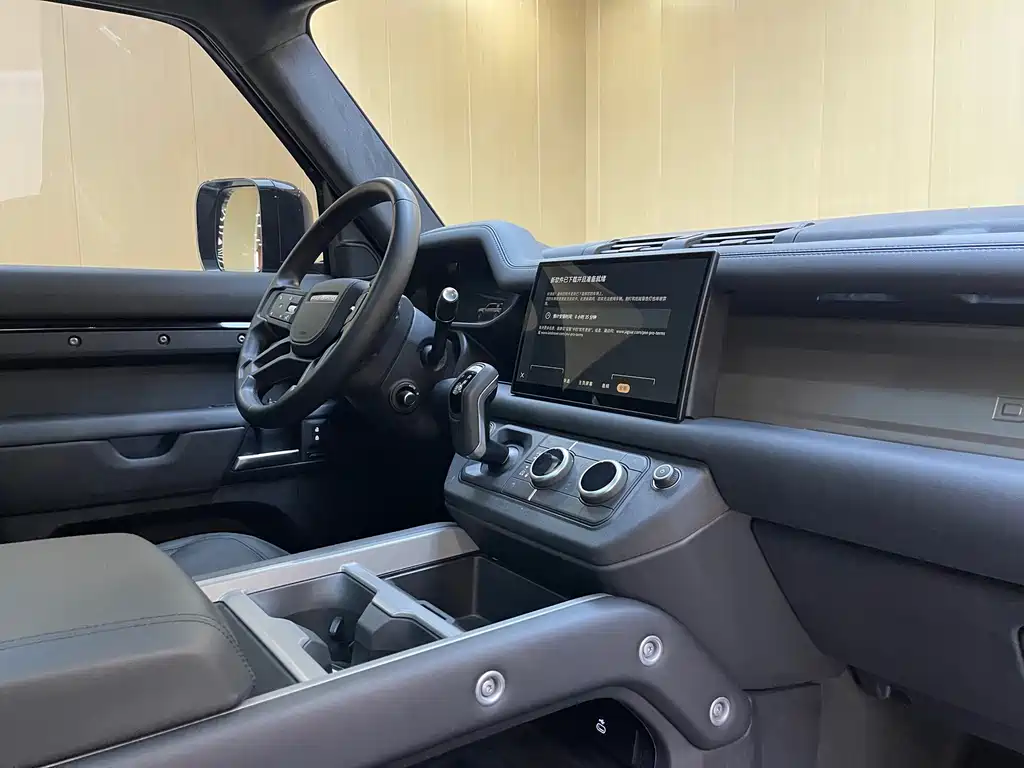Land Rover Defender — миниатюра 11