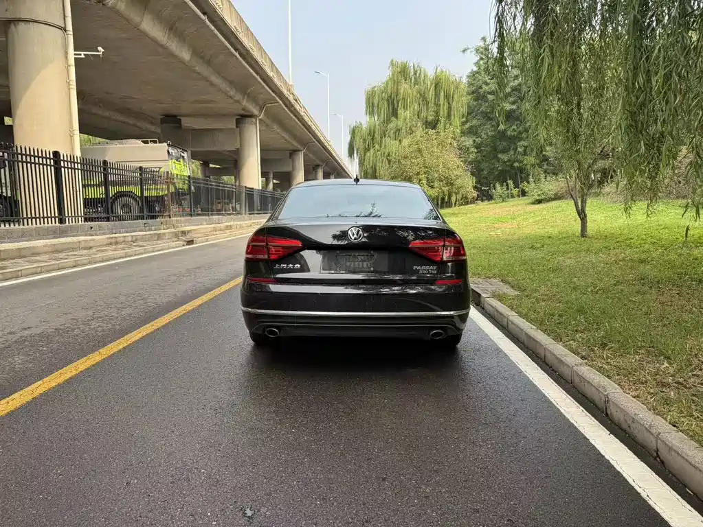 Volkswagen Passat — миниатюра 7