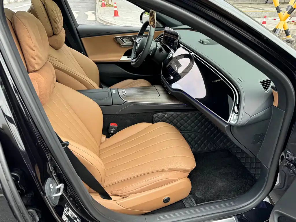 Mercedes-Benz E-Class — миниатюра 27