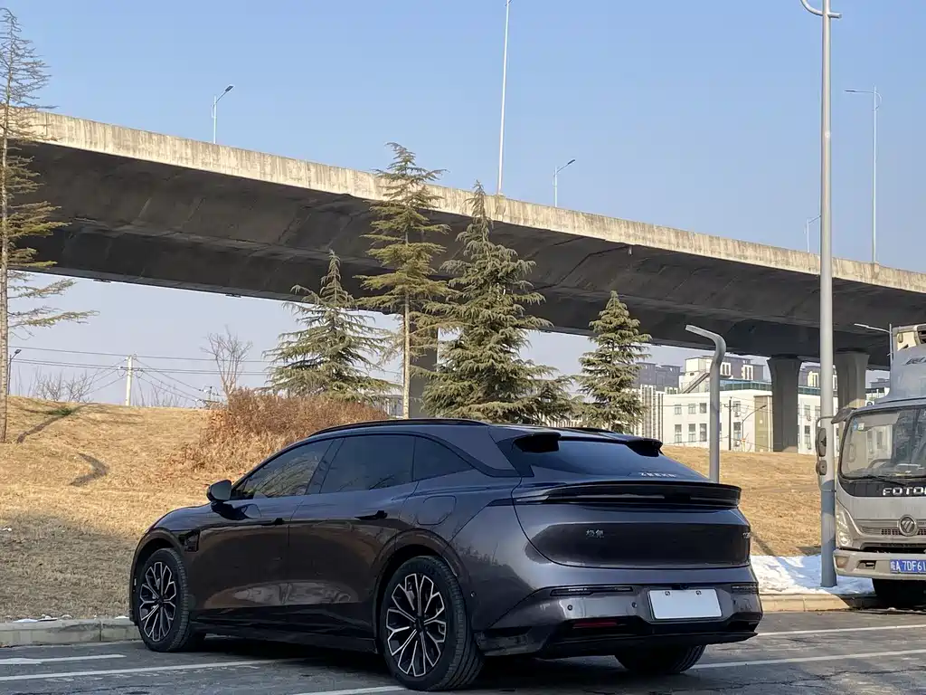 ZEEKR EXTREME KRYPTON 007GT