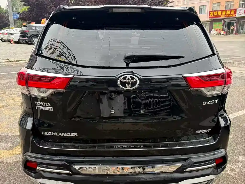 Toyota Highlander — миниатюра 4