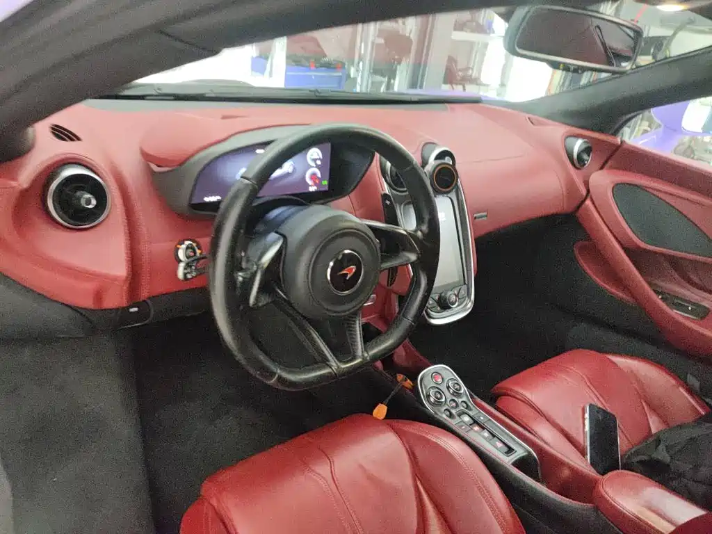 MCLAREN  570