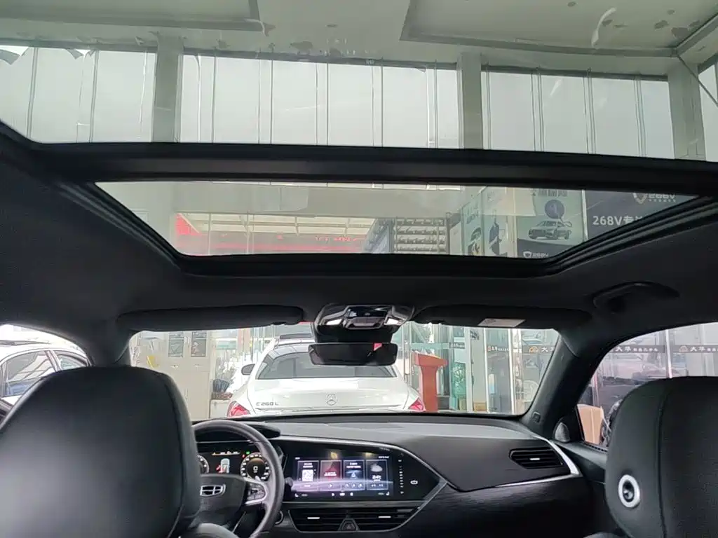 Geely Xingyue — миниатюра 18