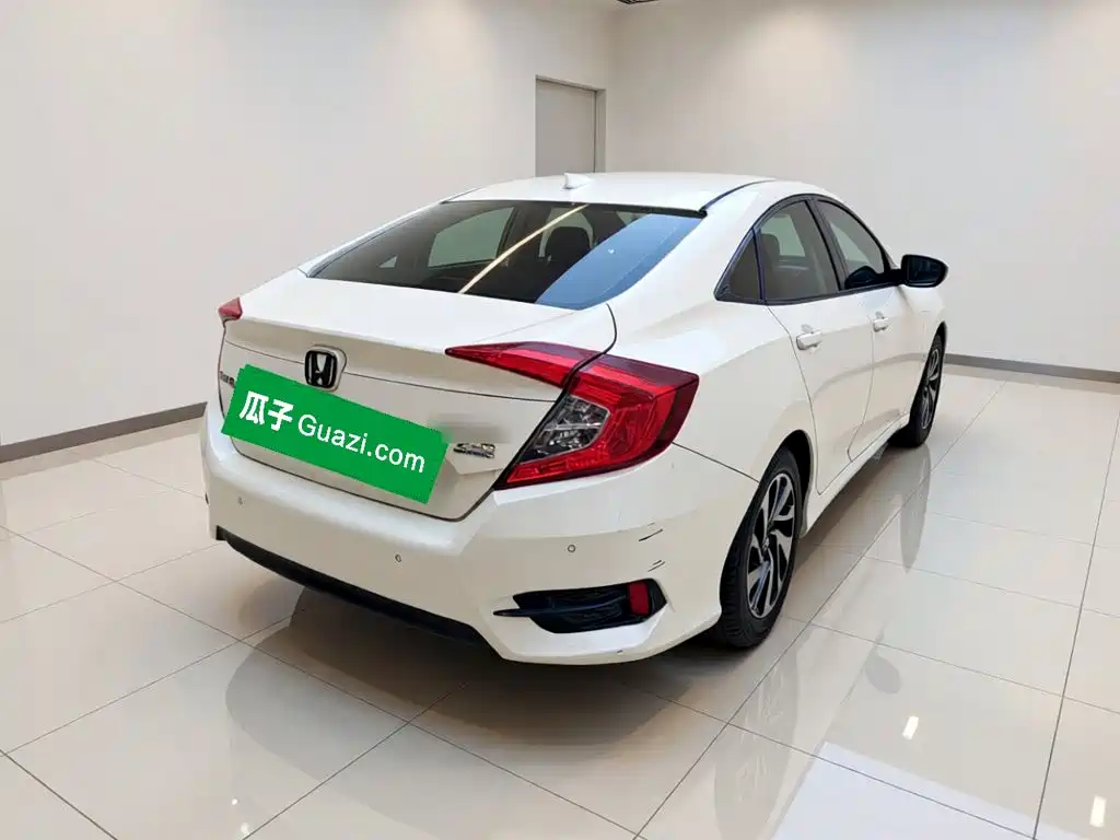 Honda Civic — миниатюра 6