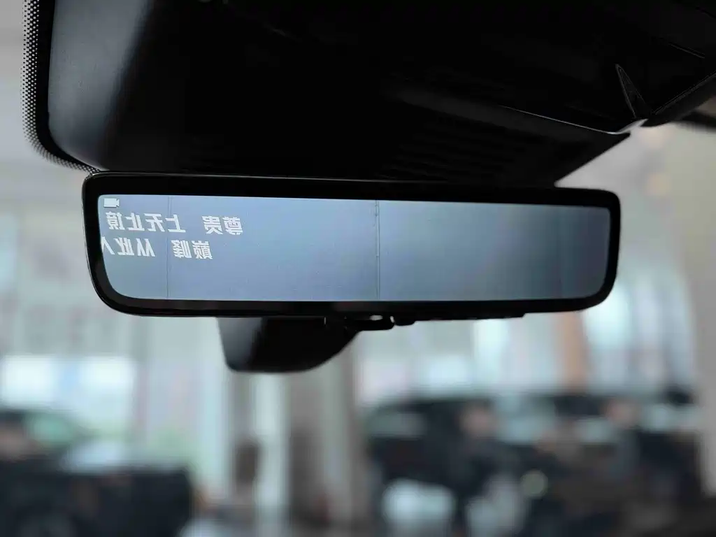 Land Rover Range Rover — миниатюра 13