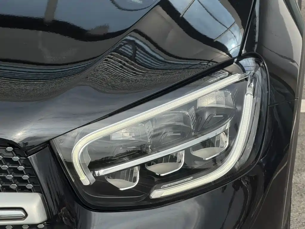 Mercedes-Benz GLC — миниатюра 10