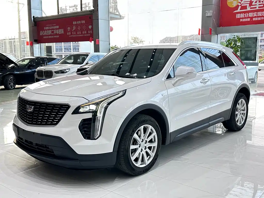 Cadillac CT4 2022