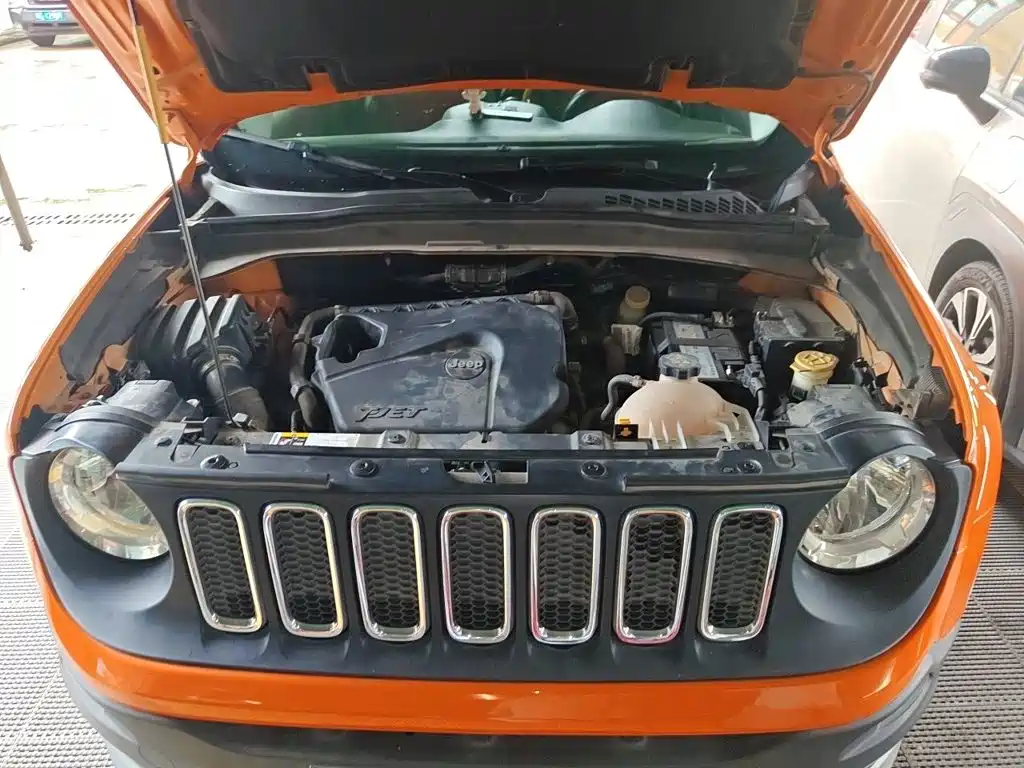 Jeep Renegade — миниатюра 11