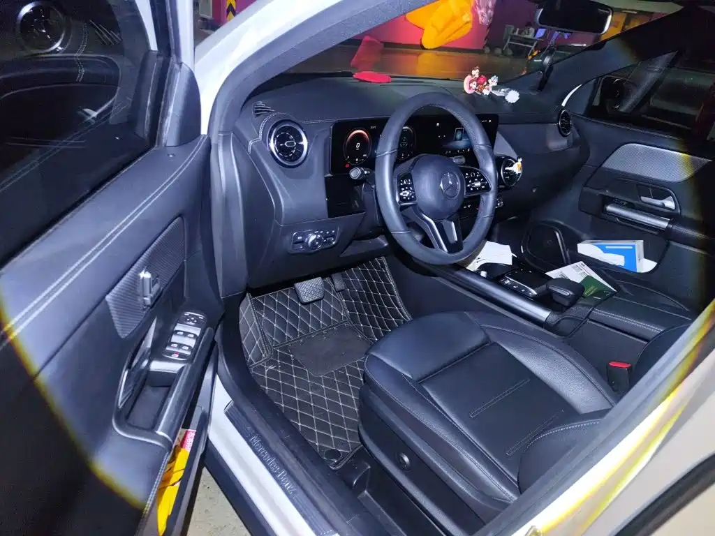 Mercedes-Benz GLA — миниатюра 13