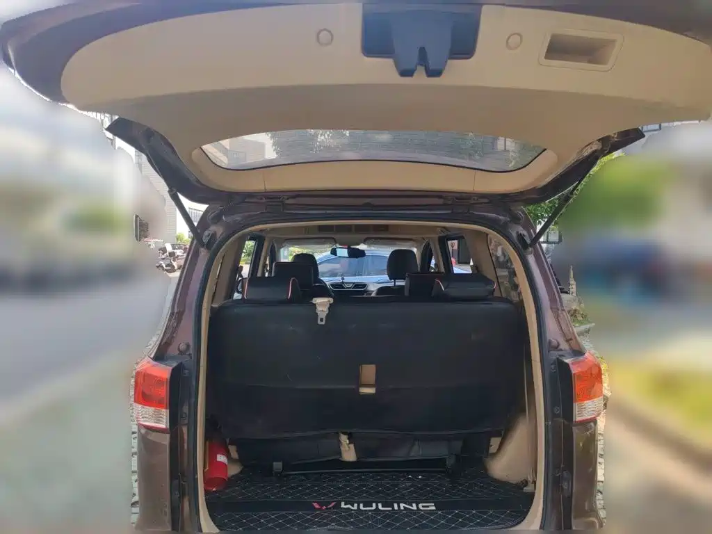 Wuling Hongguang — миниатюра 16