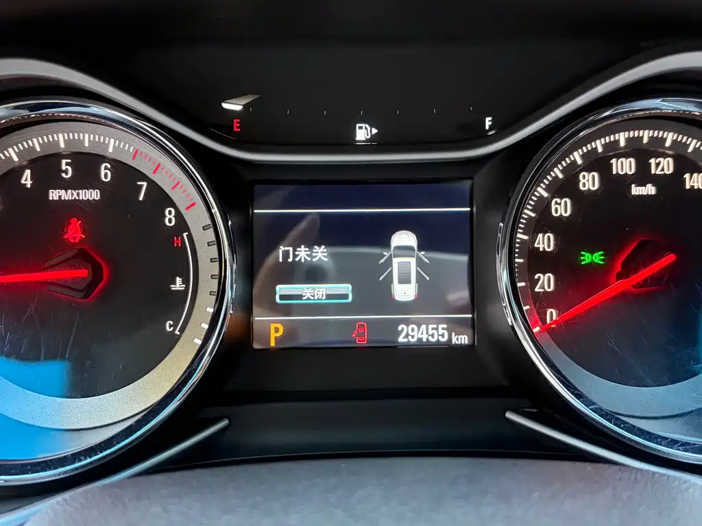 Chevrolet Volando — миниатюра 24