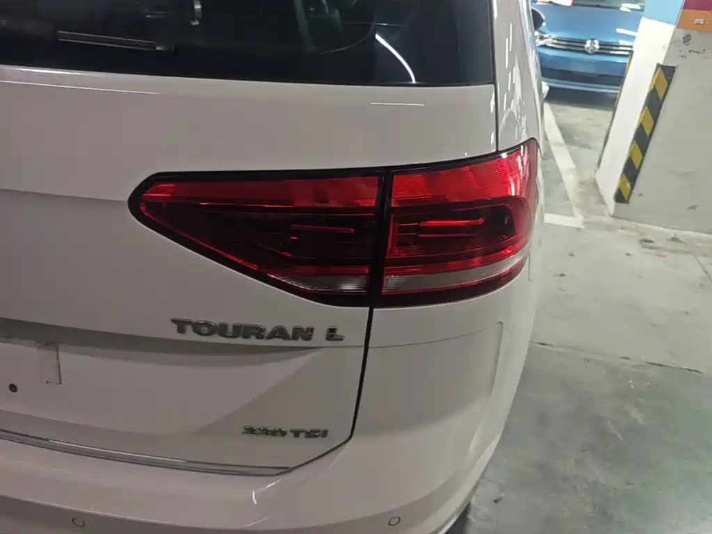 Volkswagen Touran — миниатюра 8