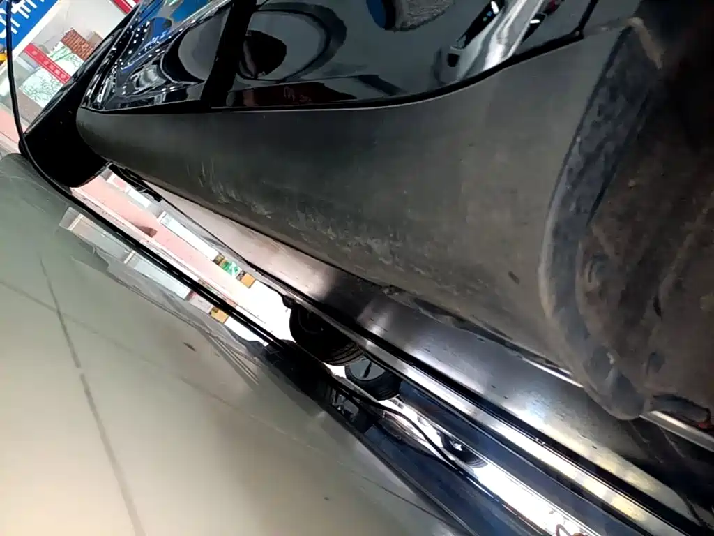 Tesla Model Y — миниатюра 22