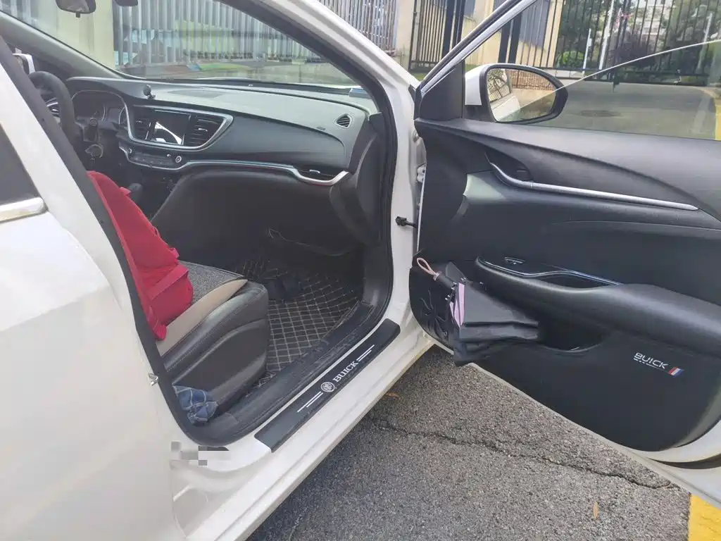 Buick Excelle — миниатюра 22
