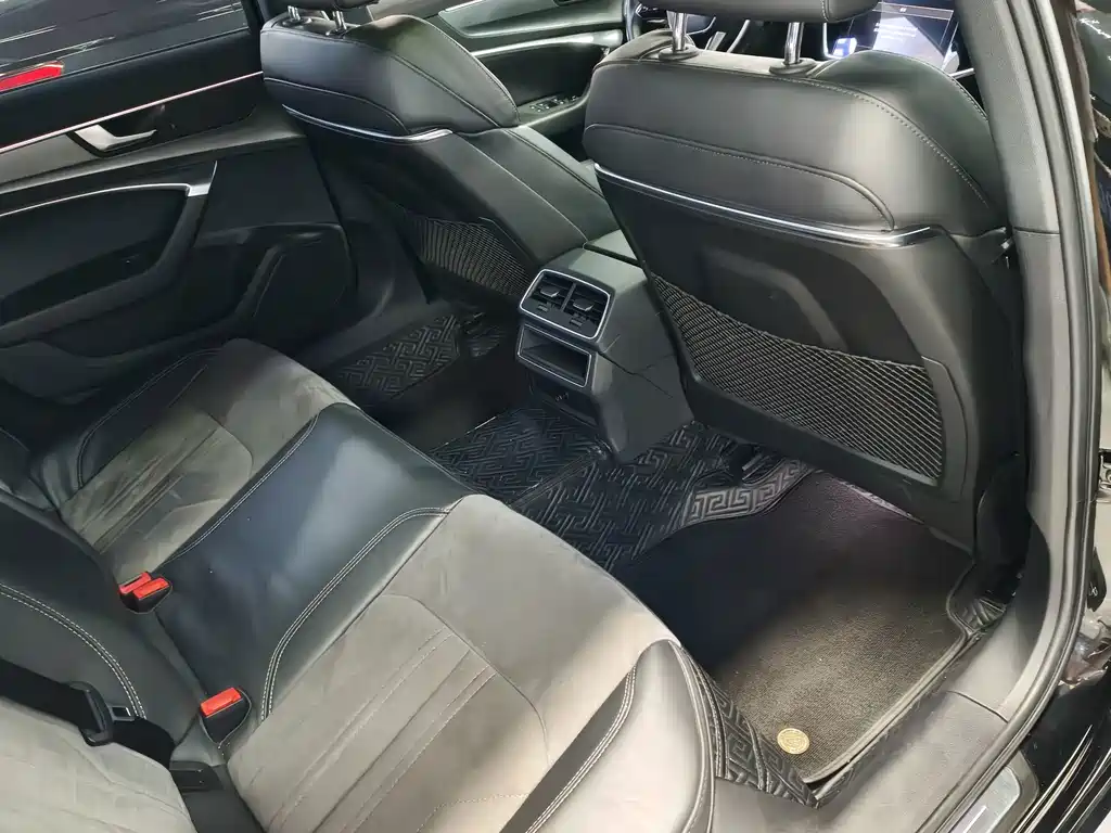 Audi A6L — миниатюра 6