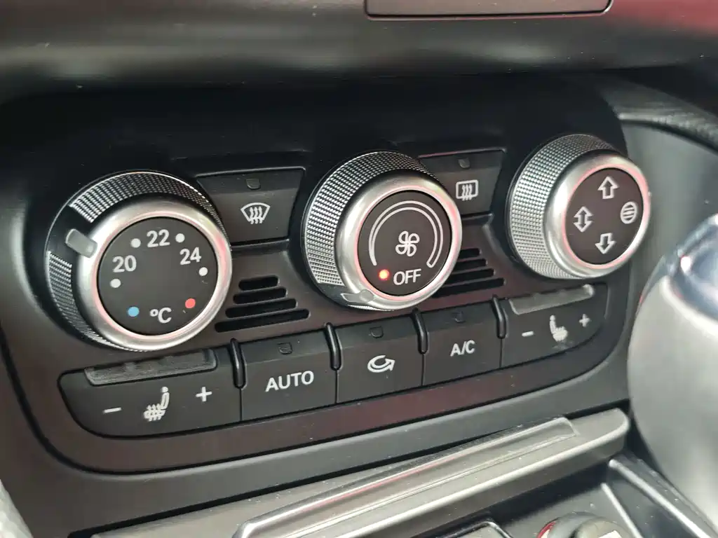 Audi TT — миниатюра 7