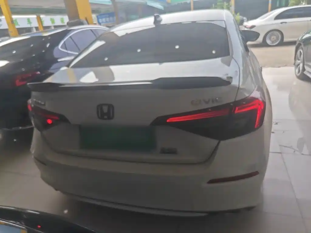 Honda Civic — миниатюра 6