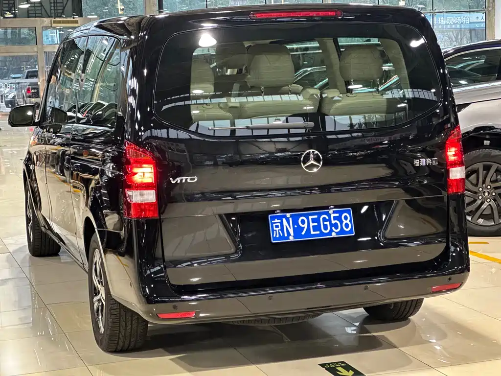 Mercedes-Benz Vito — миниатюра 10