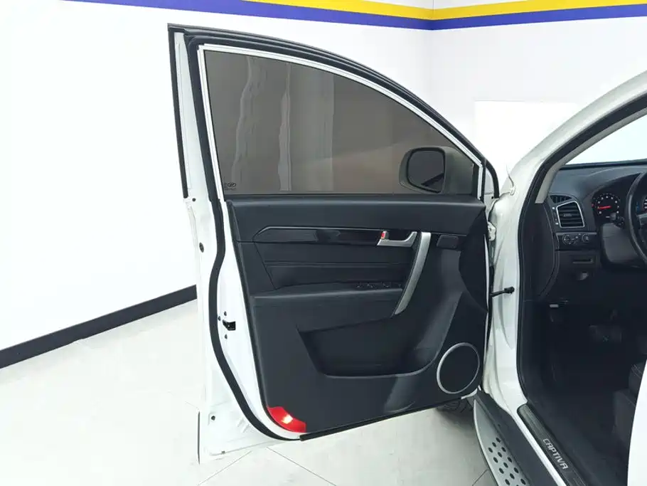Chevrolet Captiva 2.4L 4WD Flagship Edition 7 seats, фото 7
