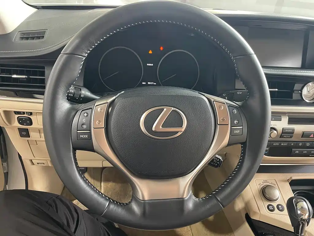 Lexus ES — миниатюра 15
