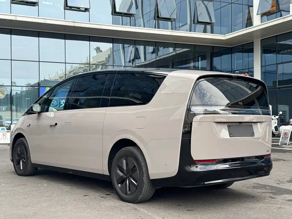 Li Auto Li MEGA — миниатюра 6